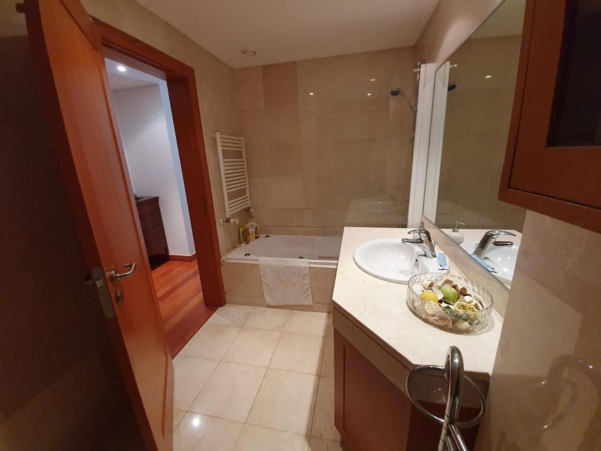 T1 Sea & Pool Apartment Кашиас Екстериор снимка