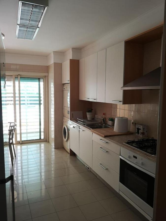 T1 Sea & Pool Apartment Кашиас Екстериор снимка